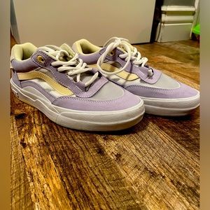 Vans Wayvee light gray and yellow